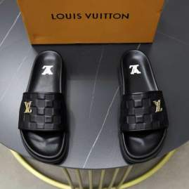 Picture of Louis Vuitton Slippers _SKULVsz38-45hnh03371014